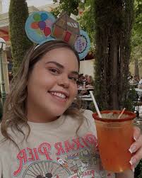 Alissa Lemus's Instagram, Twitter & Facebook