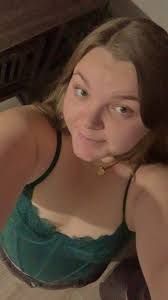 Hiiii everyone!!! I'm bella, 22, and I've grown up in North County my whole  life! I work full time and go to CSUSM, so I'm pretty busy but in my free  time