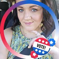 Heather Egolf's Instagram, Twitter & Facebook