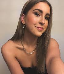 Casey Little's Instagram, Twitter & Facebook