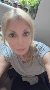 Beautiful visitor to the cemetery this morning. Spotted whilst walking in  happy valley 😊