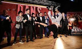 Sen kiminle dans ediyorsun full izle filminin konusunda; Kral Muzik