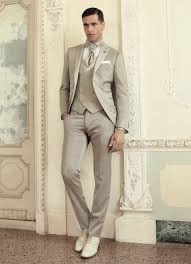 3947 le nuove collezioni abiti cerimonia da sposa e sposo 2010 a milano; Sua Vanzare IeftinÄƒ Calitate AutenticÄƒ Stil Clasic Abiti Da Uomo Colorati 101openstories Org