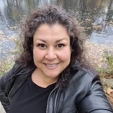 Lori Ridgway's Instagram, Twitter & Facebook