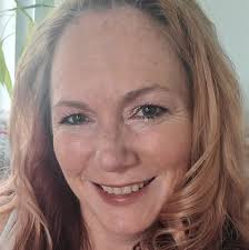 Are there any bars around Rockport and Fulton that host poker tournaments?