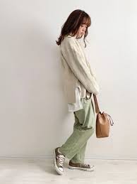 gu でプチプラ大人女子コーデを作ろう だぼっとシルエットでリラックス folk ファッション トレンド カラー 春 ファッション