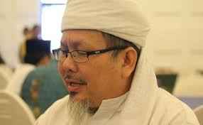 Ustadz tengku zulkarnain meninggal tepat saat azan maghrib berkumandang. Ya Ampun Wasekjen Mui Tengku Zulkarnain Sebarkan Foto Hoax Tentang Pki Ini Buktinya Infomenia