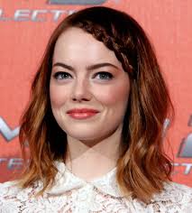 Your fan source for everything about emma stone. Emma Stone Em 1 Mulher 10 Versoes Dia De Beaute Emma Stone Hair Hair Styles Medium Hair Styles
