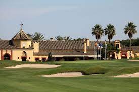Wonderful front line golf villa located in san roque club, located minutes away from sotogrande. The San Roque Club San Roque Spanien Albrecht Golf Fuhrer