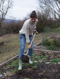 Hier findet ihr die schönsten gummistiefel für einen tag im garten. Meine Ersten Gartenschritte Im Marz Garten Fraulein Der Garten Blog