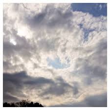 そうだ 雲の中にもハート を見つけたんだ ハート ハートの雲 折花 折花ハート 折花講習会 monotory ワークショップ クラフト作り アロマ アロマテラピー 作るの楽しい 香り ヘッドスパ スクール 学び cocologne clouds outdoor