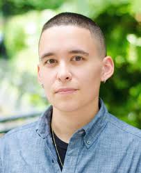 381: An interview with Naomi Gordon-Loebl, author of “Saying Goodbye to My  Chest”