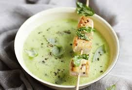 Zucchinisuppe Mit Hahnchenspiessen Mit Dem Thermomix Rezept Zucchinisuppe Hahnchenspiesse Cheeseburger Suppe