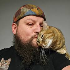 Hows everyone doing? Just thought i would check in and let everyone know me  and Nala are both doing good ❤️ Lifes a bit quiet at the minute so theres  not much