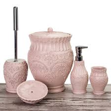 Aralarından seçim yapabileceğiniz çok çeşitli farklı boyutlarda banyo paspasları ile doğru olanı. Son Moda Renkli Ve Desenli Polyester Banyo Setleri 5 Li Banyo Setleri En Uygun Fiyat Ve Hizli Kargo Avantaji Ile Sizleri Bekliyor 5 Banyo Banyo Setleri Pembe