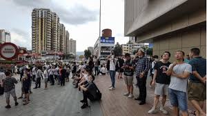 #深圳 地標之一 #賽格大廈 5月18日發生搖晃，專家解釋是偶然因素疊加；結果19日再次搖晃，再次偶然？ видео 深圳地標賽格大廈無故搖晃成詛咒，中共將迎來命運「奇異點」？ 真的曾經發生過! Whprdlbarms0sm