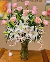 The line between henderson/green valley and las vegas exists only on maps, but the city retains its own mayor, police department, and personality. Las Vegas Florist Flower Delivery By Vip Floral Local Flower Shop