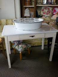 Vintage hoosier type cabinet enamel top bread drawer shabby chic. Pin On Diy Home