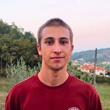 O convidado ADN FADEUP desta semana é António Costa, o estudante que, em  2025/26, entrou na Licenciatura em Ciências do Desporto com a média mais  elevada🎖️ — 19,03 valores! Na entrevista, António