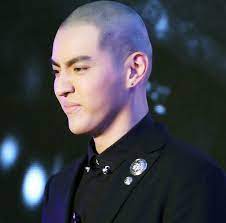 After leaving exo in 2014, he has been active. Netizens React To Wu Yifans New Bald Hairstyle Koreaboo