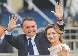 In return, mr macron questioned the brazilian president's trustworthiness and commitment to protecting biodiversity. Far Right Bolsonaro Sworn In As Brazil S President Newspaper Dawn Com