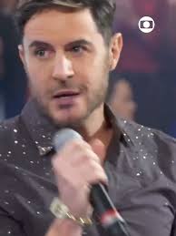 Fabian Brilha no Altas Horas!