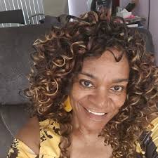 I don't think Sam actually have a side chic and son l think he was just  getting back at her l can't see him doing that