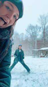 Courtney Brasher's Instagram, Twitter & Facebook