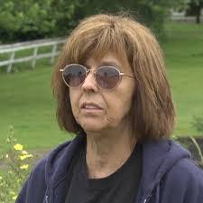 Dana Lofland's Instagram, Twitter & Facebook