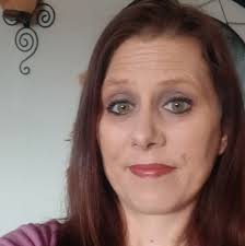 Good evening. How is everyone doing? Does anyone else start to get  depressed about being single with the holidays coming up?