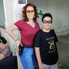 Deputada federal p/ sp, presidente da cmads, eleita a melhor dep de 2019 p voto popular, gerente de projetos, conservadora, mãe de joão, esposa do cel aginaldo. Carla Zambelli Su Twitter Treinando Airsoft