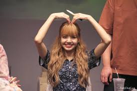 Lisa Blackpink Fansign Lisa Lalisamanoban Blackpink Gadis Korea