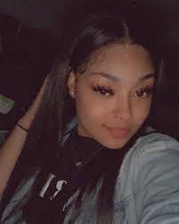 Diamond Calloway's Instagram, Twitter & Facebook