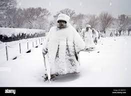 Korean war memorial snow hi-res stock photography and images - Alamy