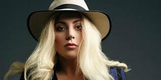 Lady Gaga terá novidades em breve, diz guitarrista