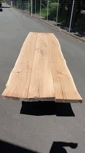 Tisch In Fast 4 Metern Lange Aus 3 Massiven Eichenholzbohlen Gefertigt Wohnzimmertische Esstisch Eiche Tisch