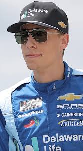 Noah Gragson vs. Ross Chastain in Kansas 👀 #NASCAR