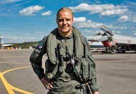 He followed it up with his maiden podium in valtteri is currently sponsored by finnish locking solutions company abloy and luxury private jet company, insijets. Top Gun Bottas Takes To The Skies With The Finnish Air Force