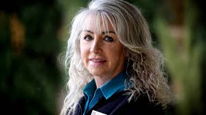 Bendigo woman first responder after Kennington car crash