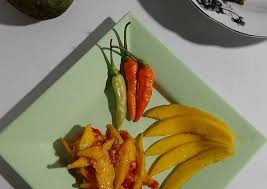 Kupas mangga kuini, cincang kasar atau serut daging buahnya, sisihkan. Resep Sambal Kuini Oleh Herlinacs Lim Cookpad
