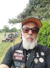 Ce groupe est destiné au Festival et non pas aux ventes de vos toutou.....