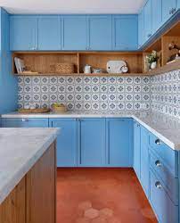 Beautiful english country kitchen with terracotta floor tiles [design: Interiors ã¨ã˜ã¾ã¨ On Twitter You Make Me Feel So Blue Blue Kitchen Cabinet With Matching Backsplash And Terracotta Tiles