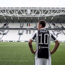 Goles de messi y jugadas de messi. Dybala Dons His New Shirt At The Allianz Stadium Juventus Stadium 1080x1080 Wallpaper Teahub Io