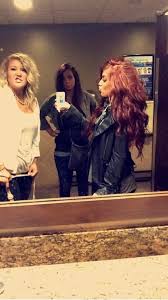 Laat je inspireren en probeer nieuwe dingen uit. Chelsea Houska Short Hair