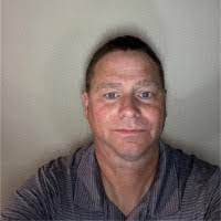 Quincy Graves's Instagram, Twitter & Facebook