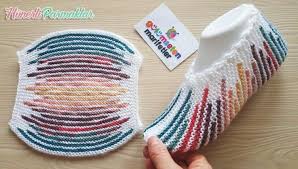 Knitting Ideas Iki Sisle Rengarenk Cizgili Torba Patik Yapimi Patikler Orgu Egitimleri Orgu Modelleri