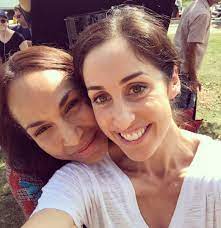 Reitman started her career in the year2001 as a film critic after launching breakin' it down with catherine reitman. Catherine Reitman On Twitter That S A Wrap On This Pile Of Trash Jk All Day Amandabrugel Is Magic In Season 2 Of Workinmoms