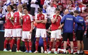 Situs resmi dalam bahasa denmark dan inggris. In Scary Scene At Euro 2020 Denmark S Eriksen Collapses On The Field The Times Of Israel
