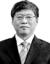 Developments and Challenges of Miniature Piezoelectric Robots: A Review