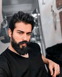 Good Morning my beautiful people 🥰🥰🥰 This is another cute weekend to  remind y'all that Ankara is bae, as always 🥰🥰🥰 Style inspo🥰